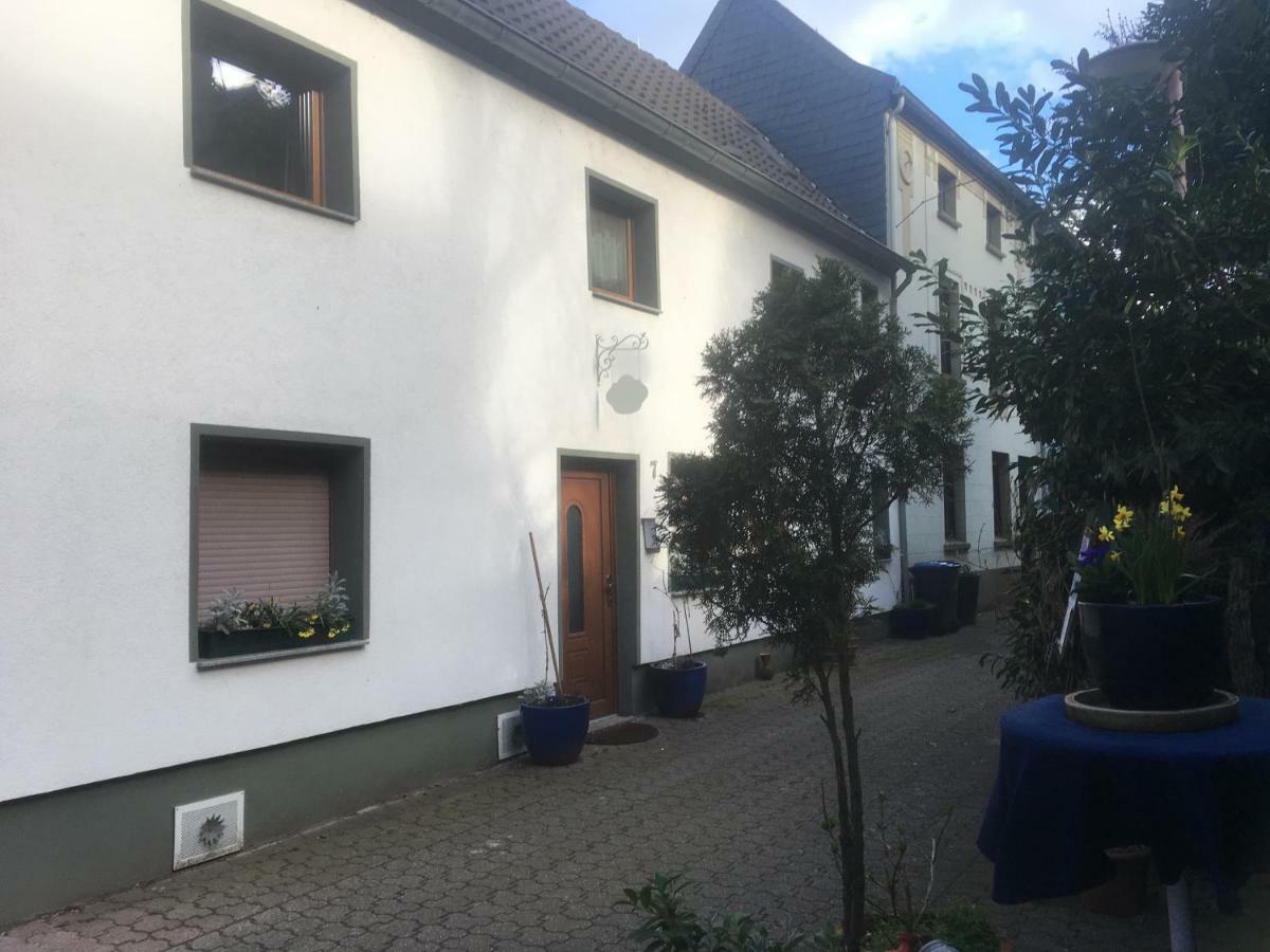 Gaestehaus Chateau D'Orsay Rheinberg Exterior foto